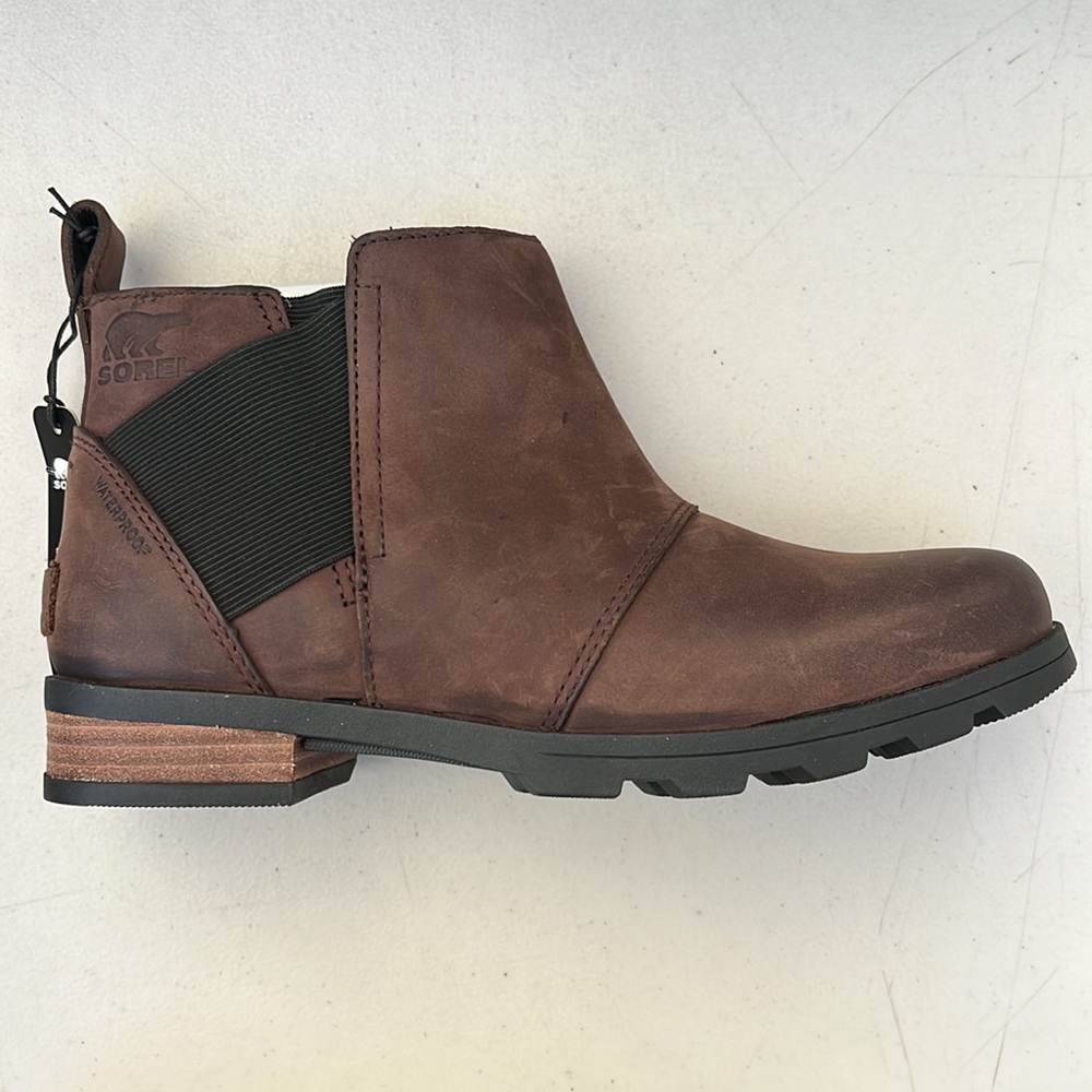 *LAST PAIR* SOREL | Emelie Chelsea Boot in Cattail- Waterproof - Picture 3 of 7